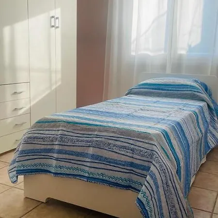 Polpenazze شقة